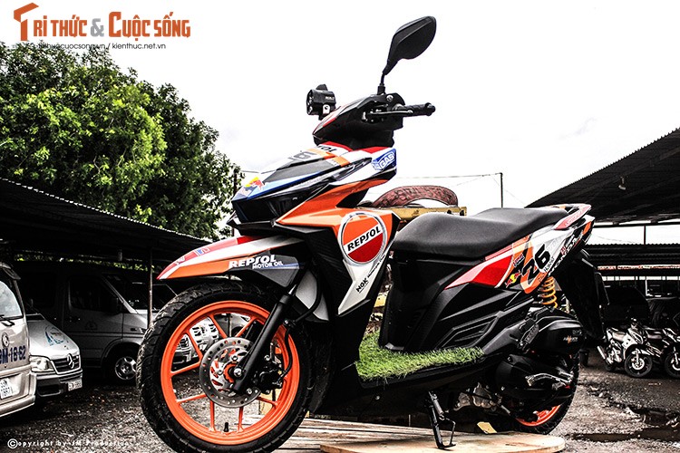 Honda Click 125i ban do Repsol 